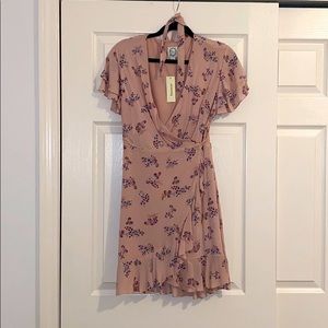 Beautiful flora dress from Francesca’s never worn